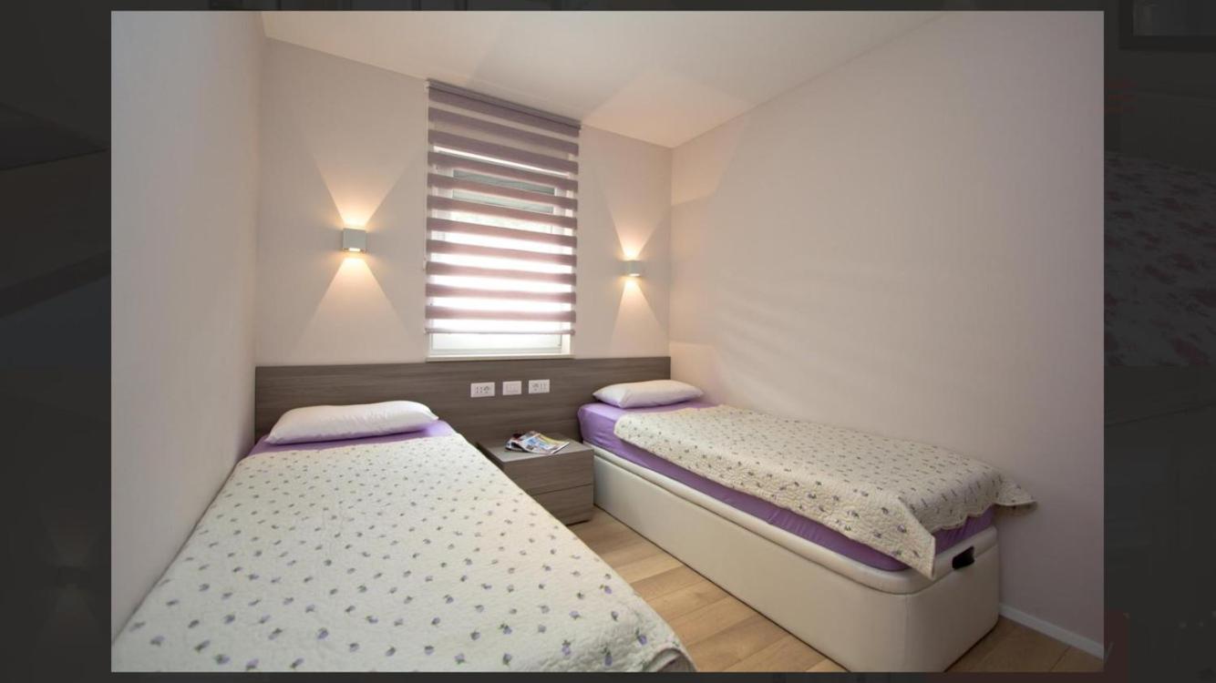 Adria Apartments ポレッチ エクステリア 写真